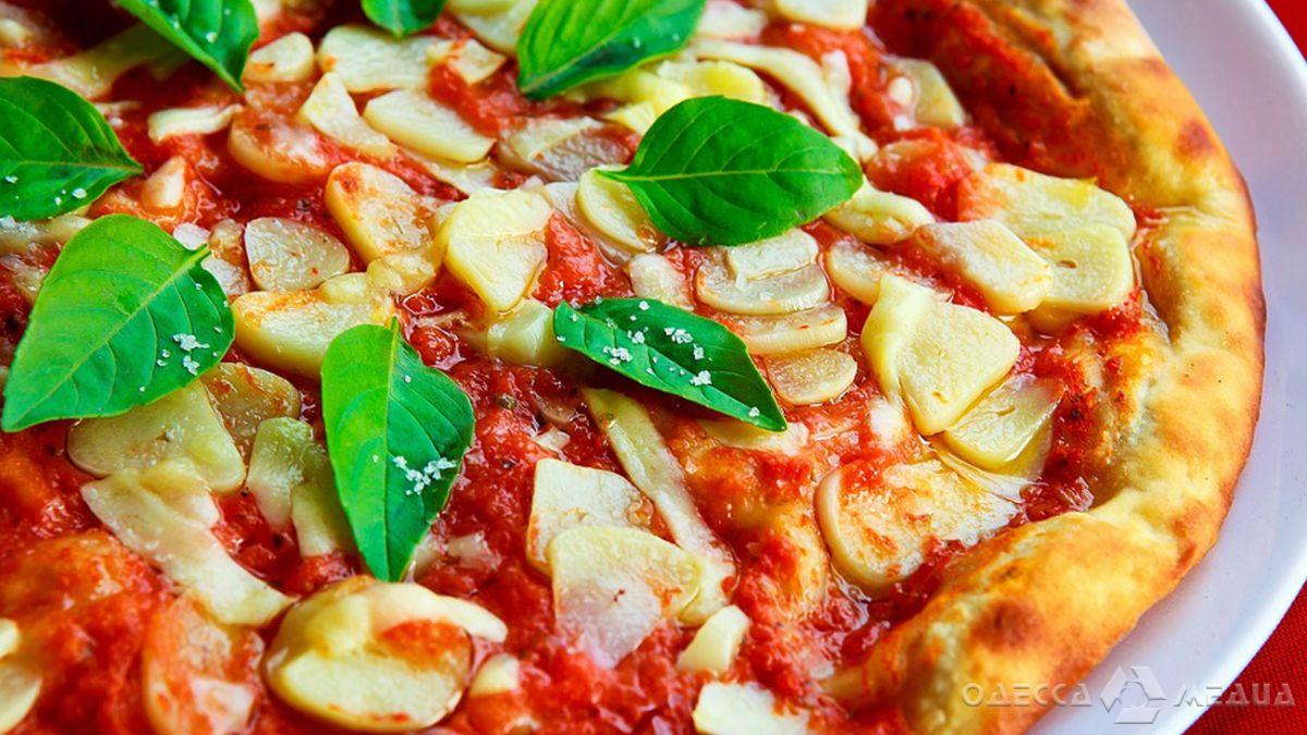 История пиццы: от итальянских корней до мировой популярности