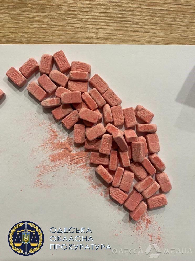16 9