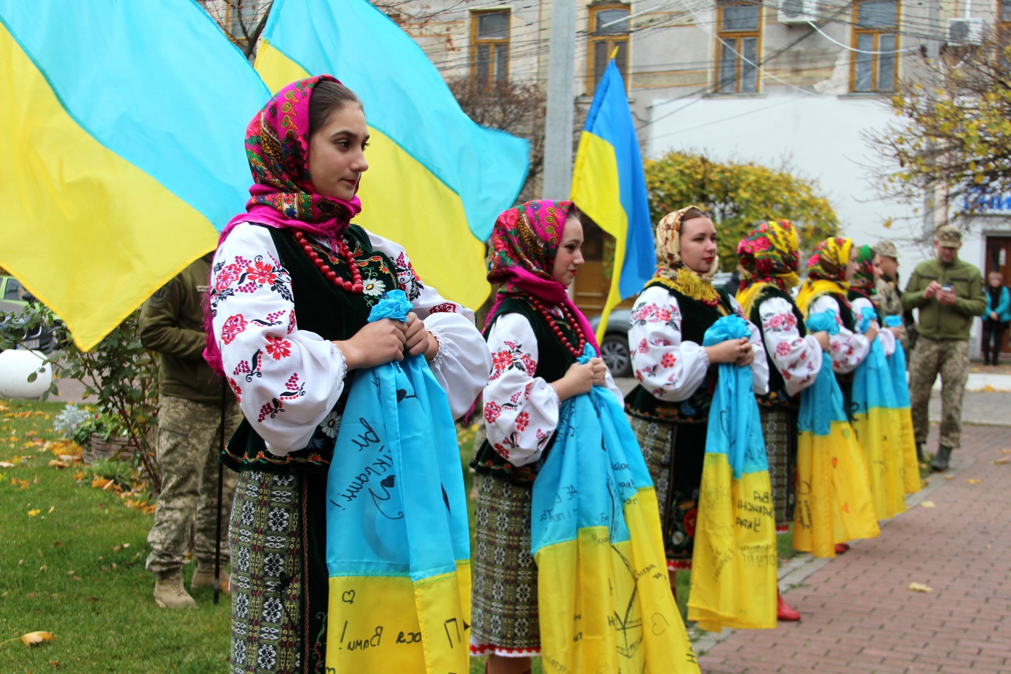 Есть родственники на украине. Родственники на Украине. Белгородские пленные на Украине. Белгород был Украиной.