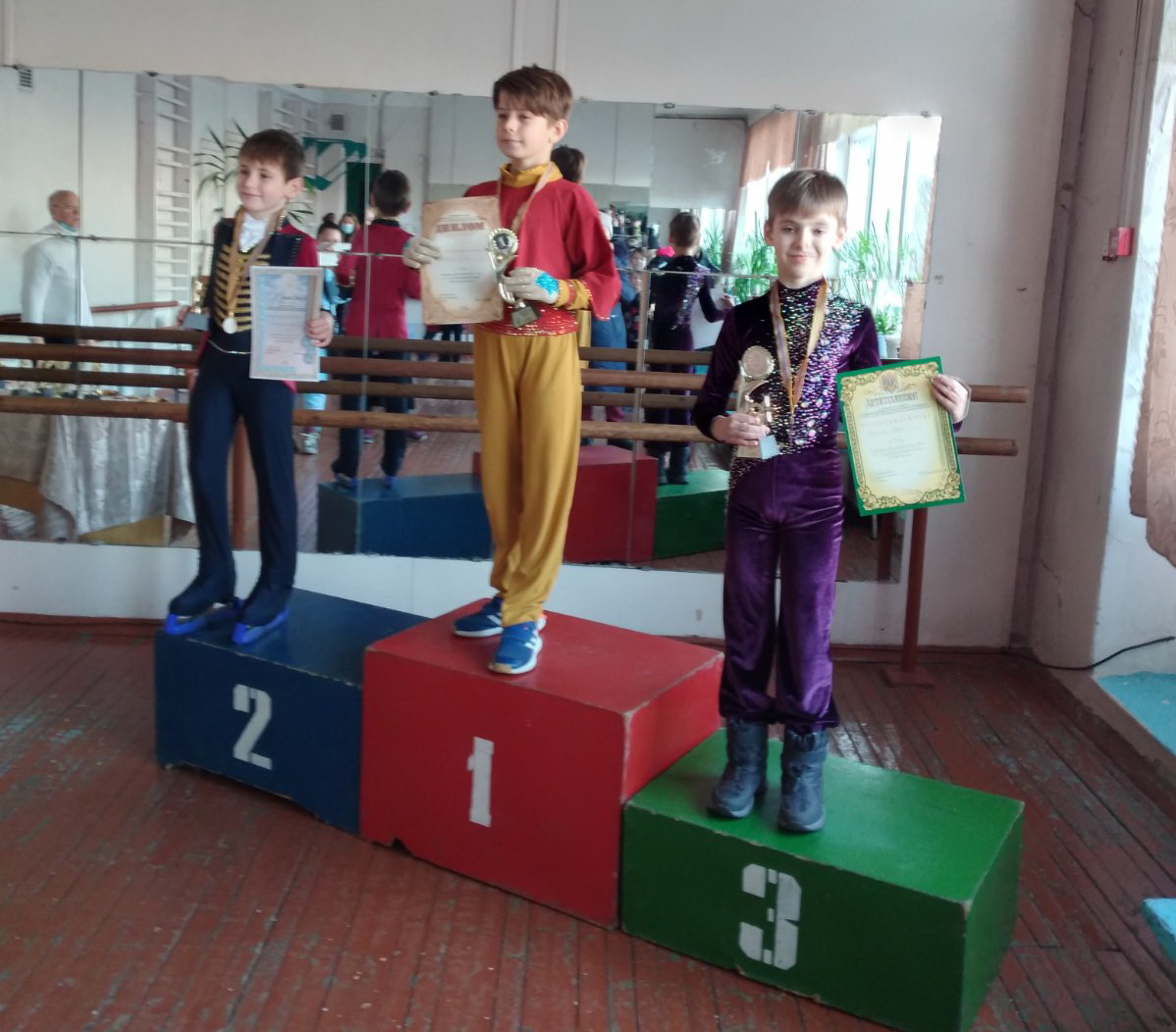 kharkov_medals_01.jpg