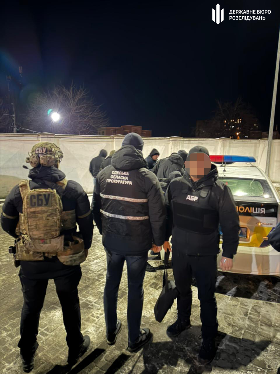 v-odesi-dbr-zatrimalo-pravoohoronciv-yaki-vimagali-groshi-z-vodiiv-avto-za-ne-dostavlennya-ih-do-tck-3.jpeg