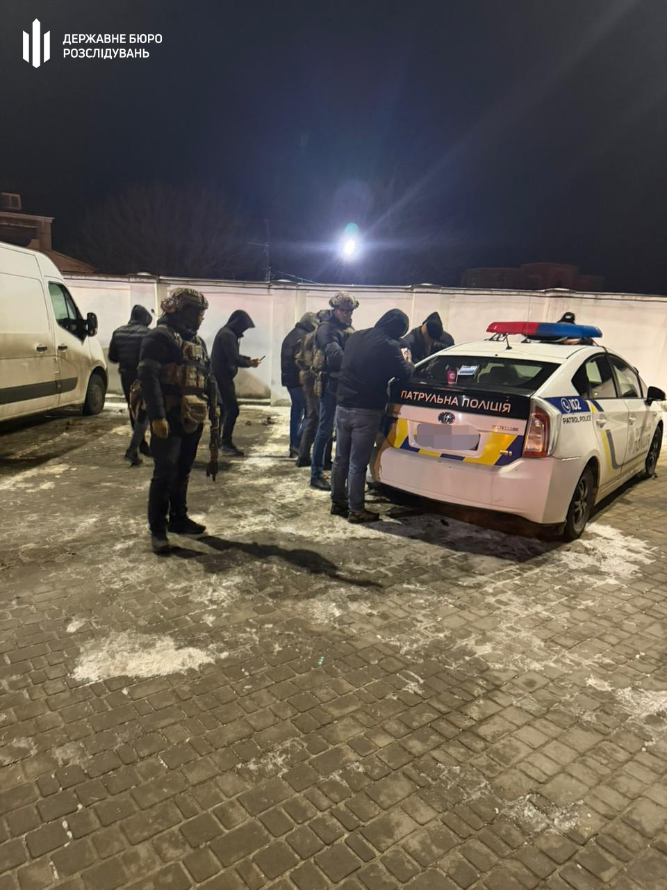 v-odesi-dbr-zatrimalo-pravoohoronciv-yaki-vimagali-groshi-z-vodiiv-avto-za-ne-dostavlennya-ih-do-tck-4.jpeg